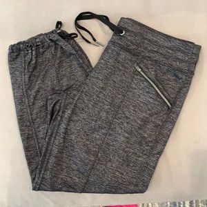 Athleta Metro Cropped Joggers- Dark Grey- Size Small.  Great Condition!
